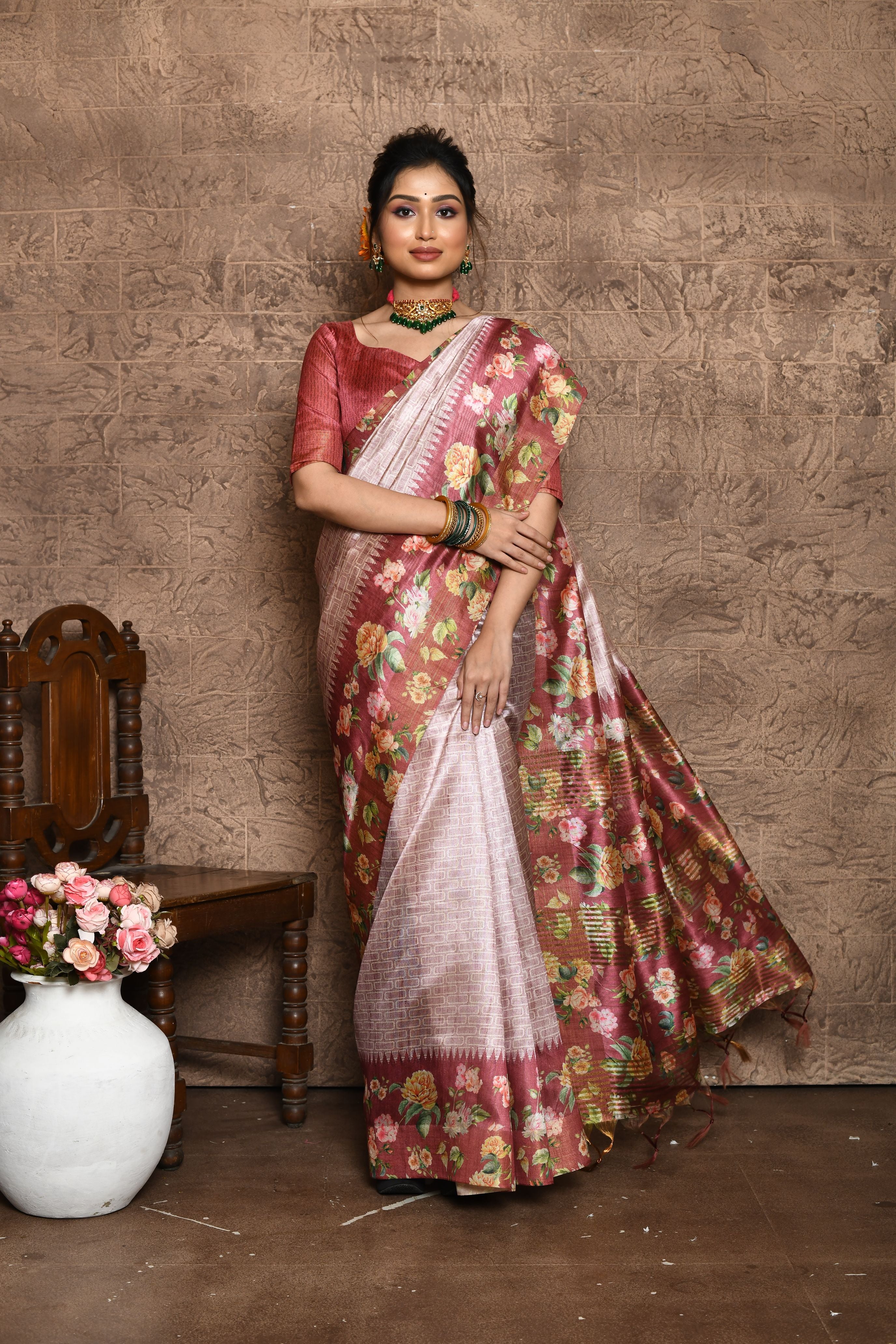 Heeni- soft tussar silk saree with all over beautiful print and control floral print on pallu