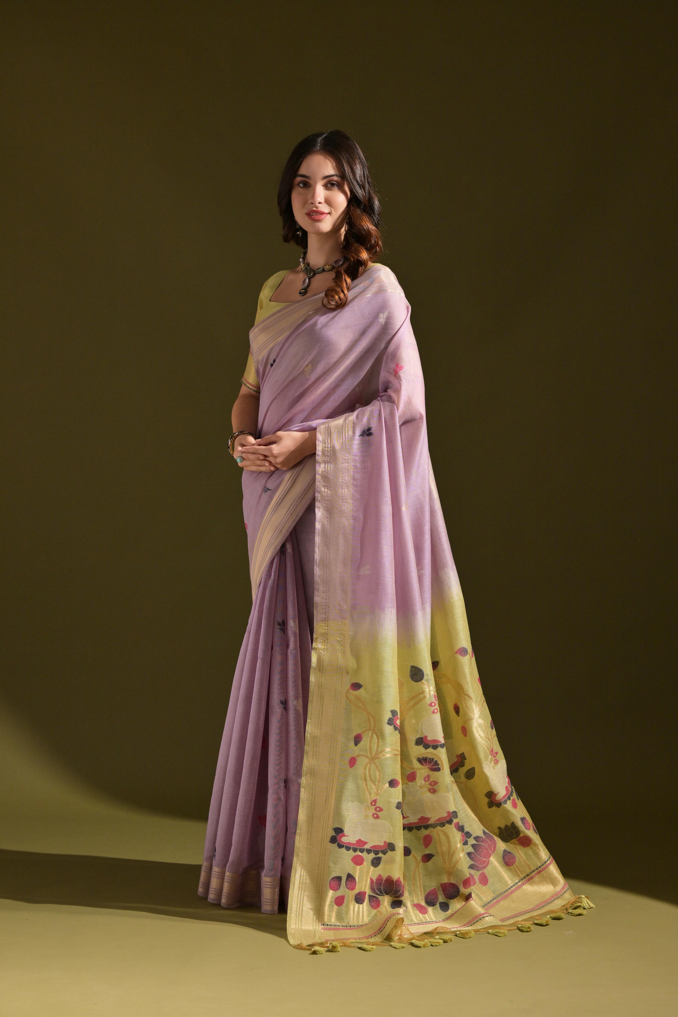 Ruhani -Ethnic motifs woven design saree with woven design border Has zari detail