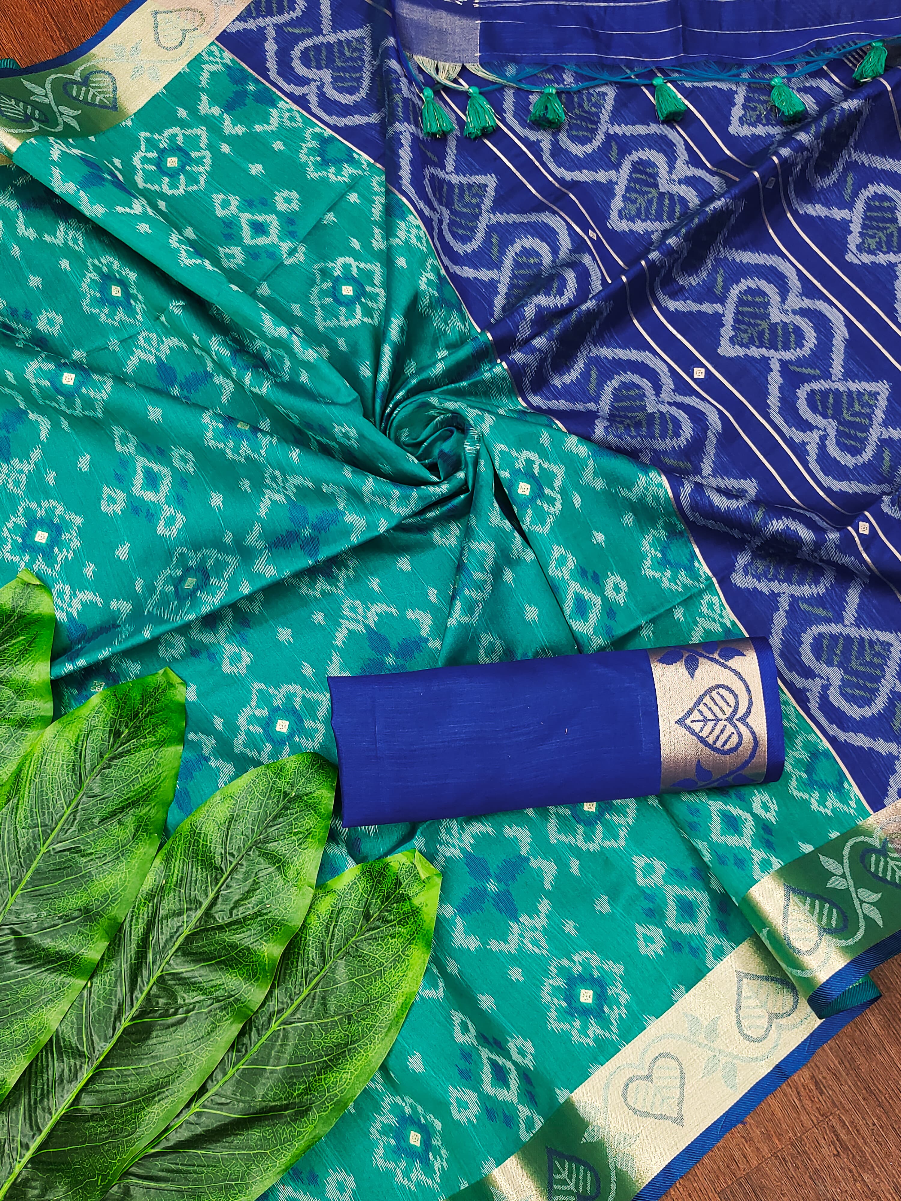 Sundari- Ikat Printed Art Silk Saree In Royal Style