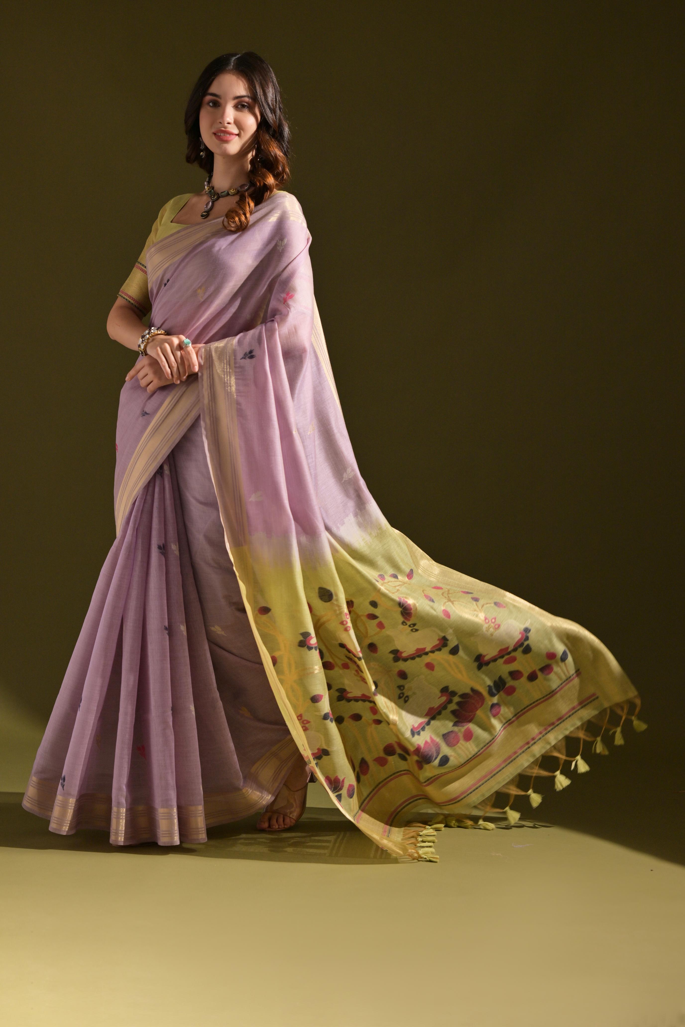 Ruhani -Ethnic motifs woven design saree with woven design border Has zari detail