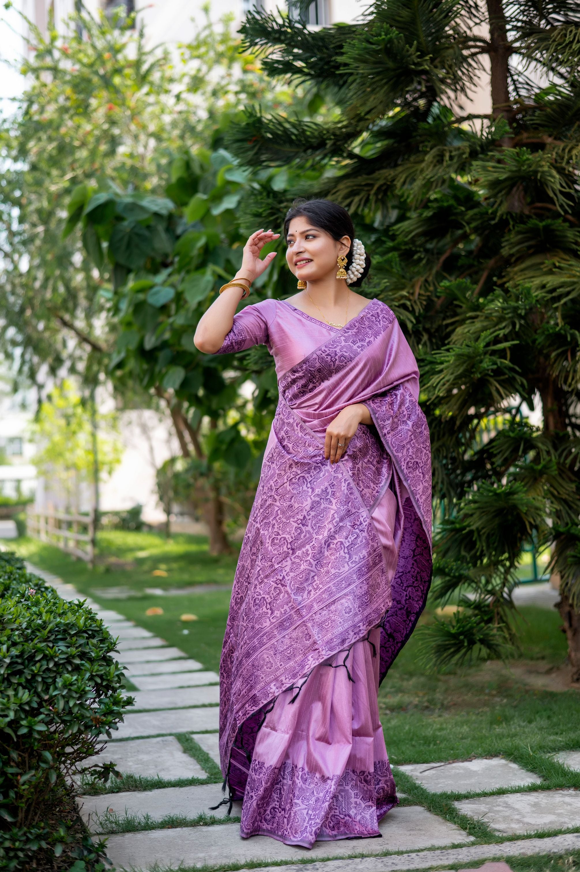 Skon -Royal Saree Heritage, Redefined