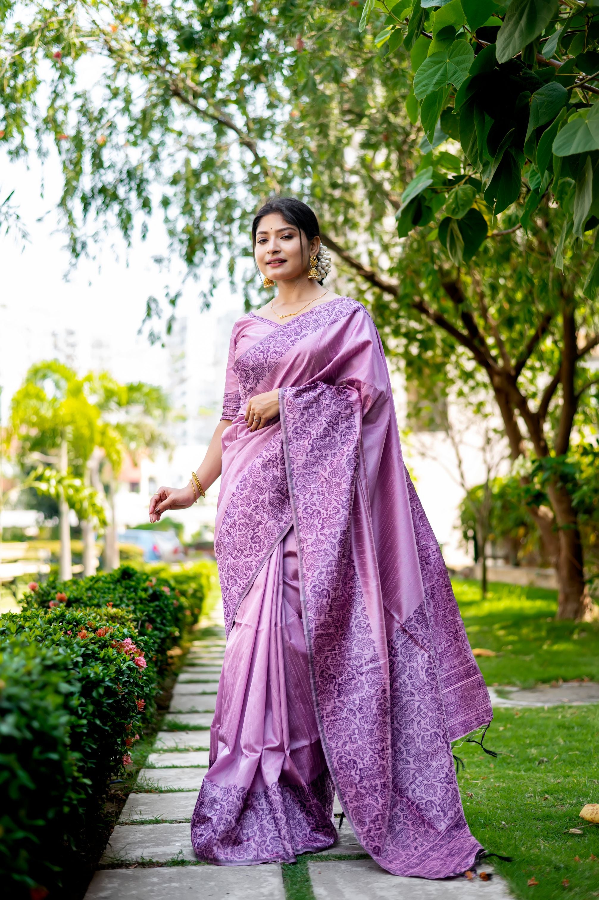 Skon -Royal Saree Heritage, Redefined