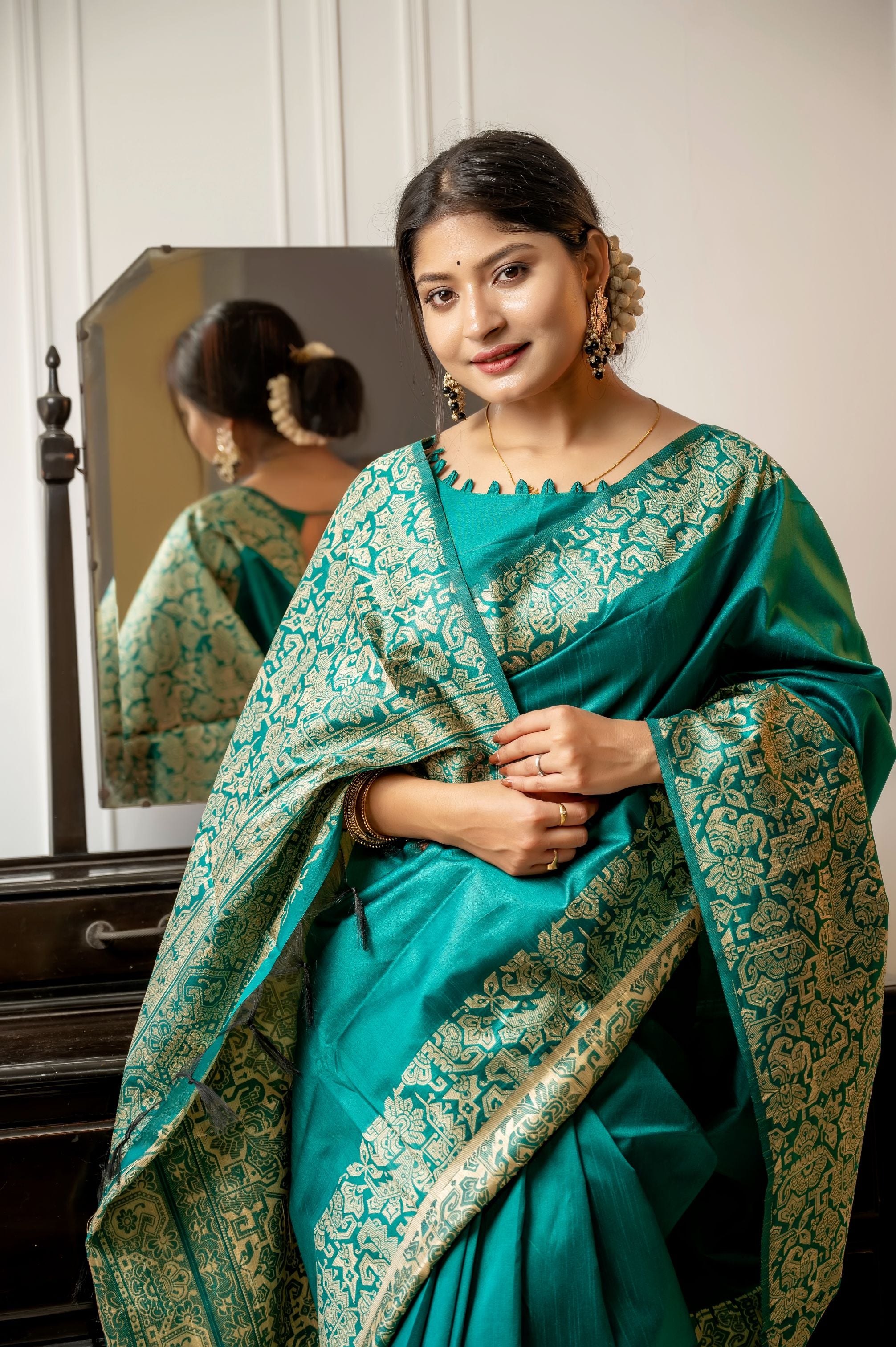 Skon -Royal Saree Heritage, Redefined