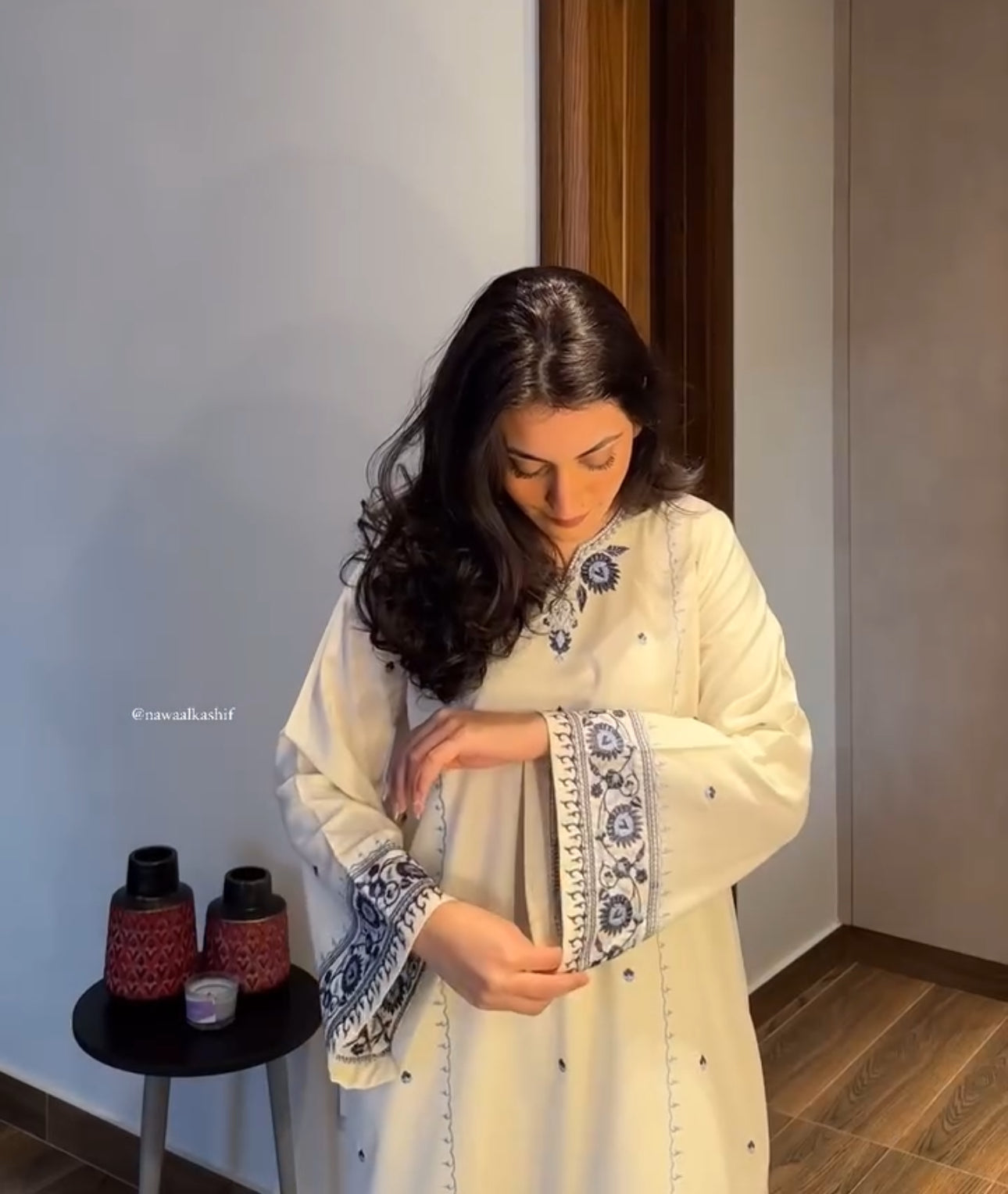 Mira- Elegant Embroidered Kurta – Timeless Grace