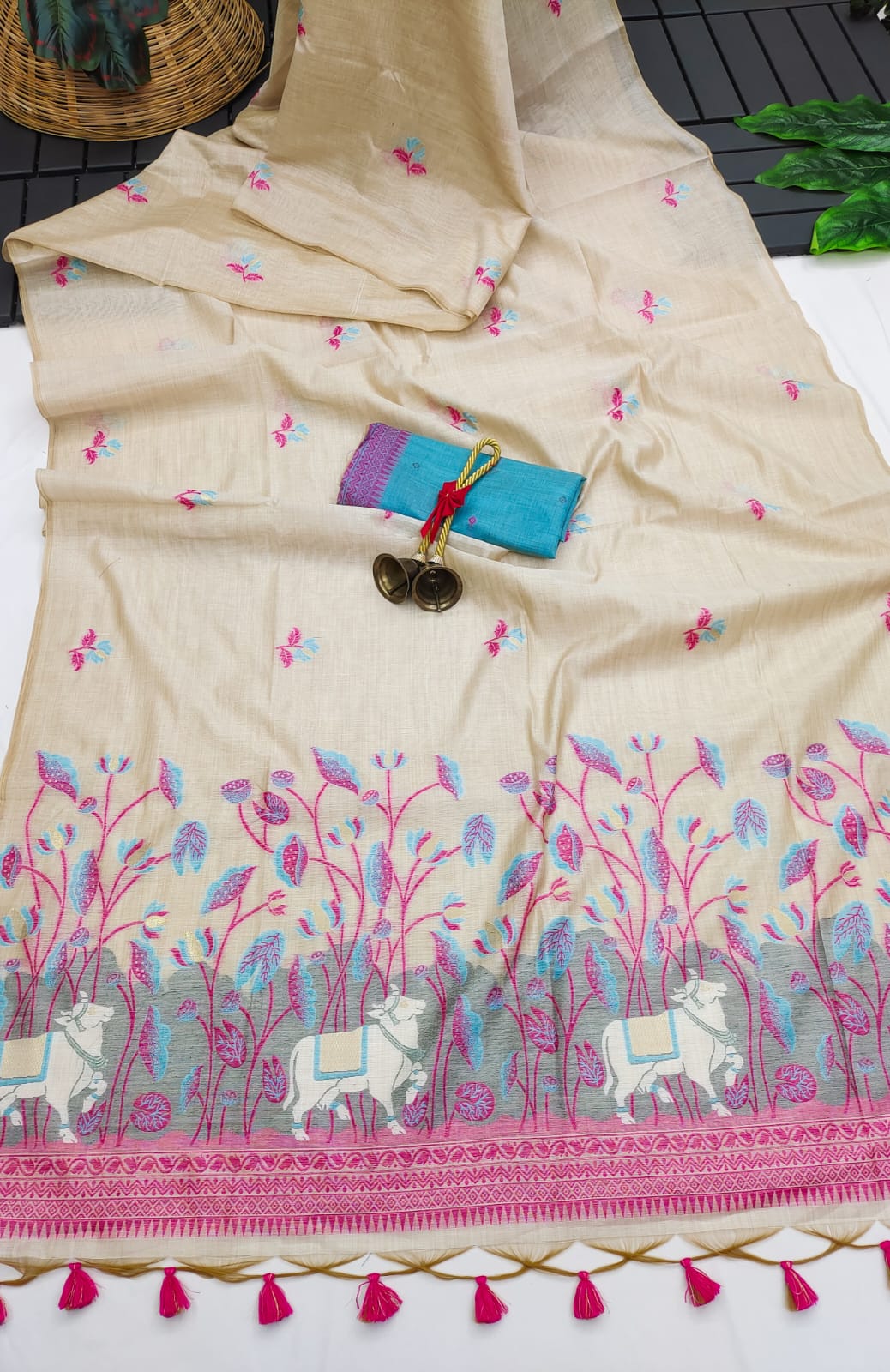 Cow- Pranshi Navy Pichwai Muga Cotton Saree