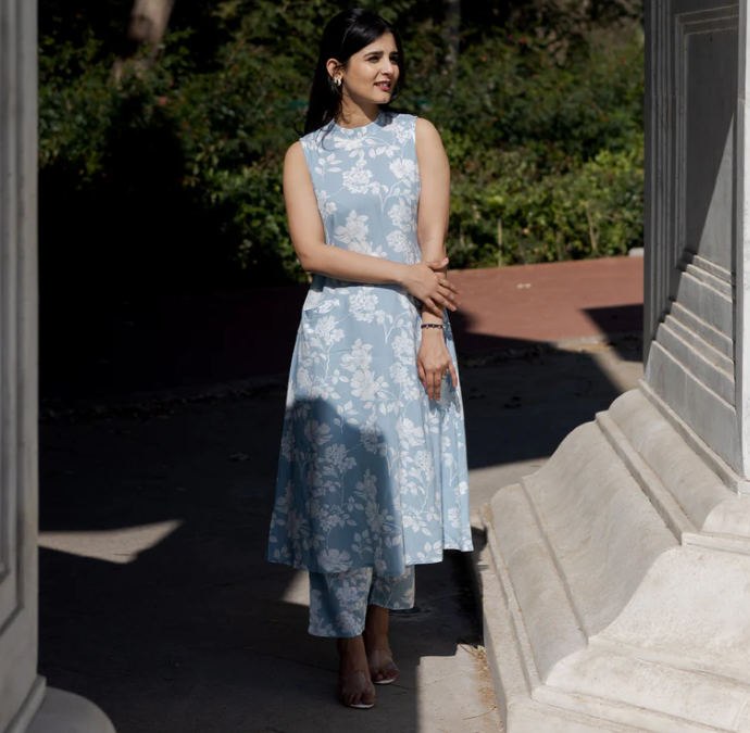 Kiva- A must-have kurta set print work and soft fabric