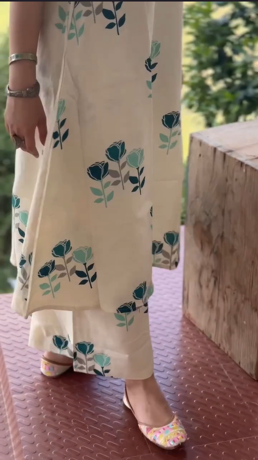 H&F- A must-have kurta set print work and soft fabric