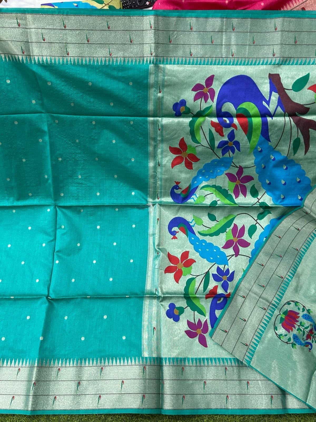 Queen- SUPERHIT DESIGN LAUNCHING IN PAITHANI PATOLA CONCEPT