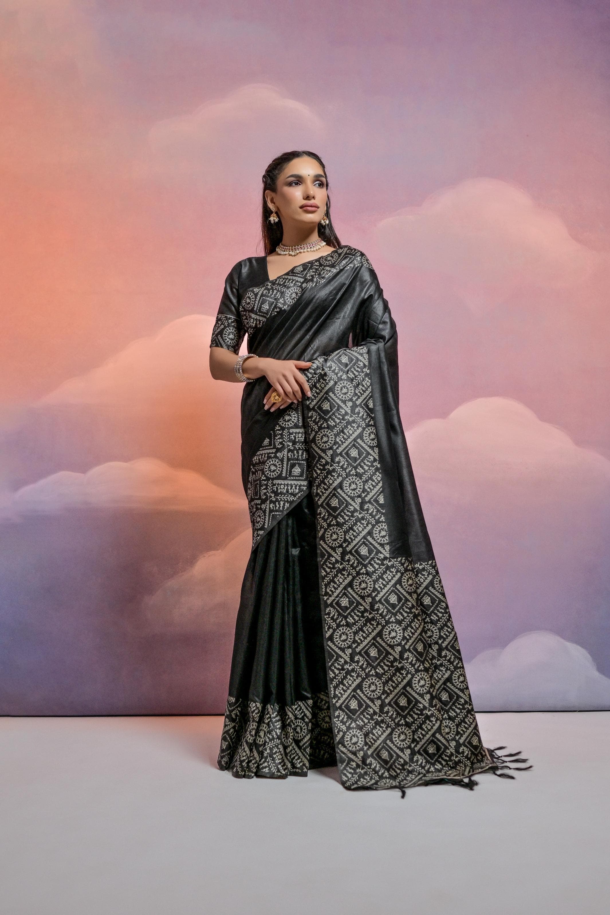 Priya- WE ARE COME AGAIN WITH NEW DEMANDING KALAMKARI WEAVING SAREE JUST FOR YOU