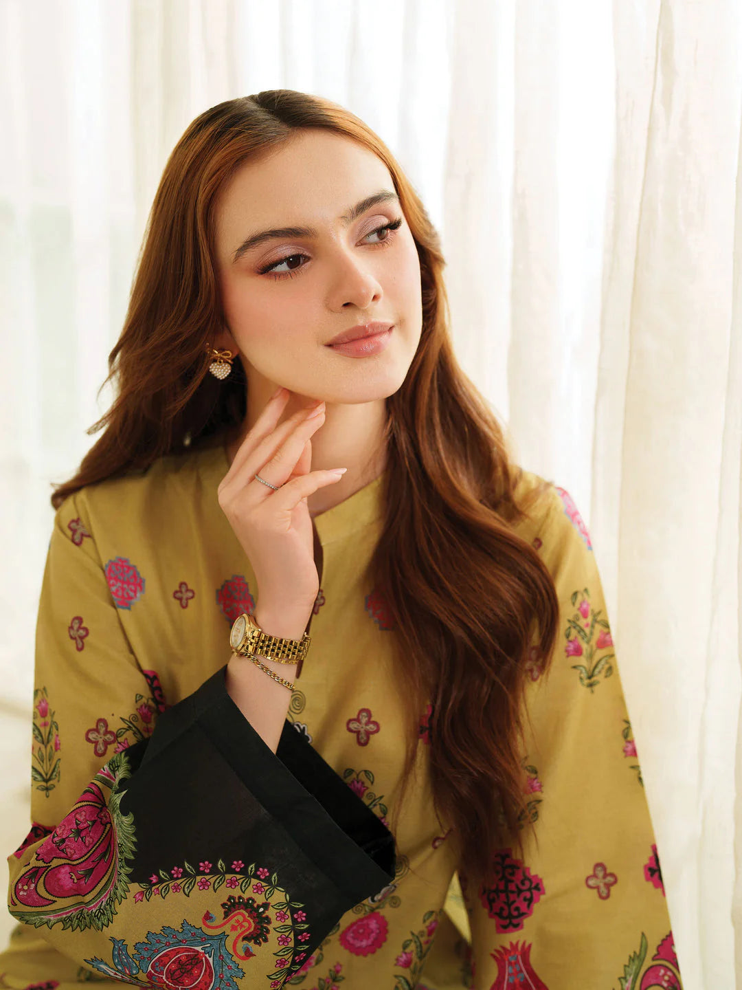 Moha pakishtani cordset print work