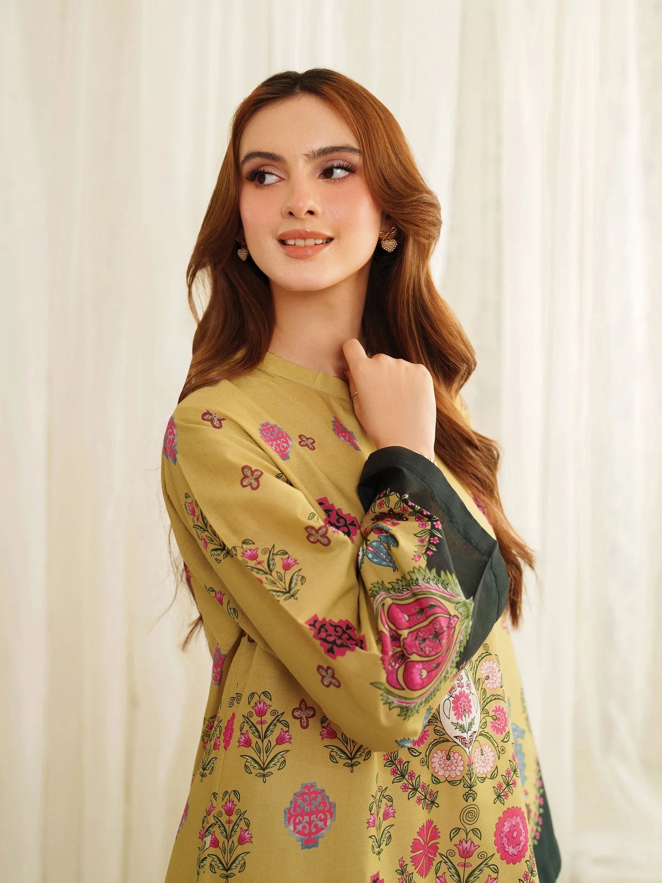 Moha pakishtani cordset print work