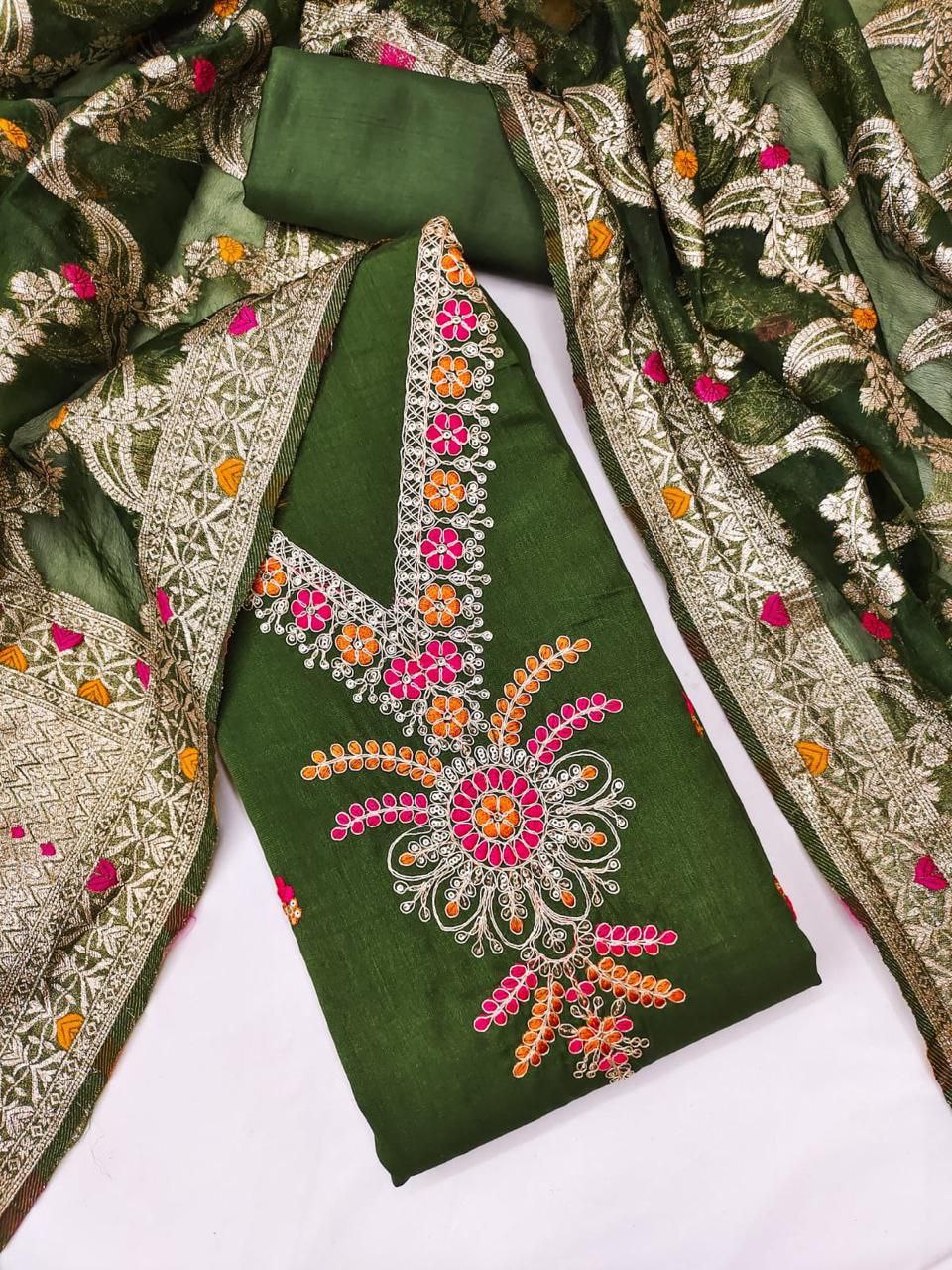 HAR- VICHITRA SILK WITH KODDING SQUANCE WORk