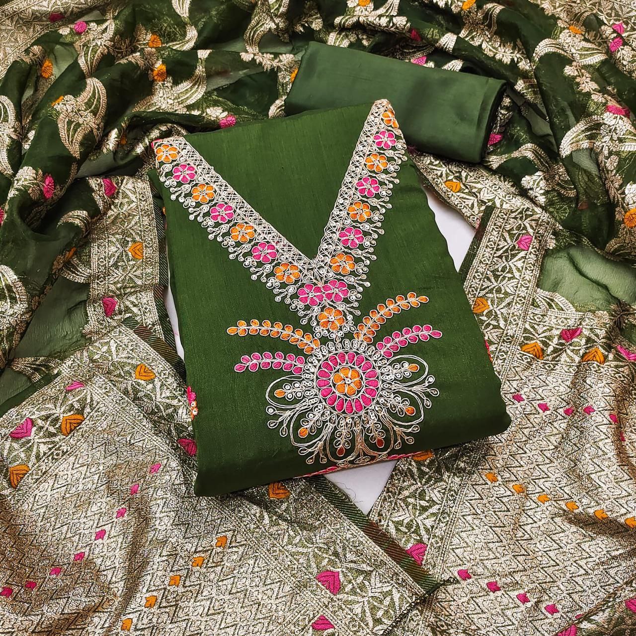 HAR- VICHITRA SILK WITH KODDING SQUANCE WORk