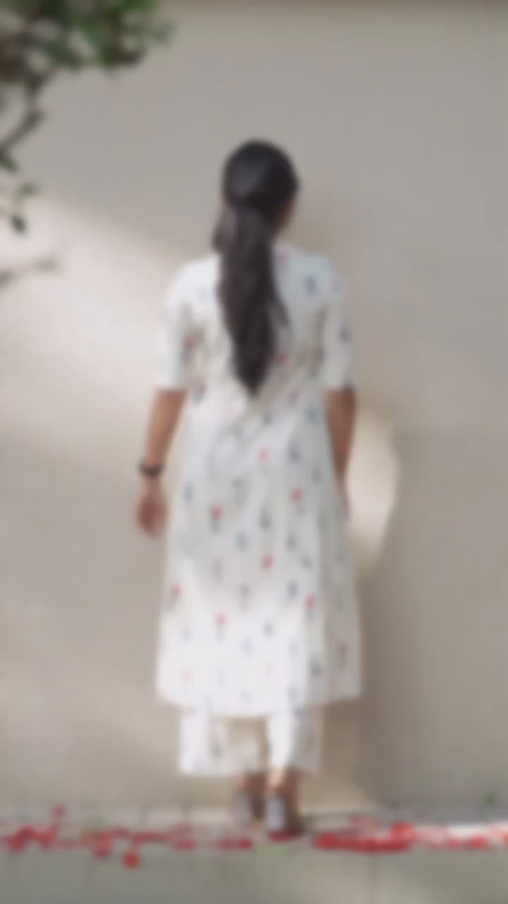 Pakhdi- Whispering Florals. Timeless Style,  Minimal floral prints. Maximum elegance.