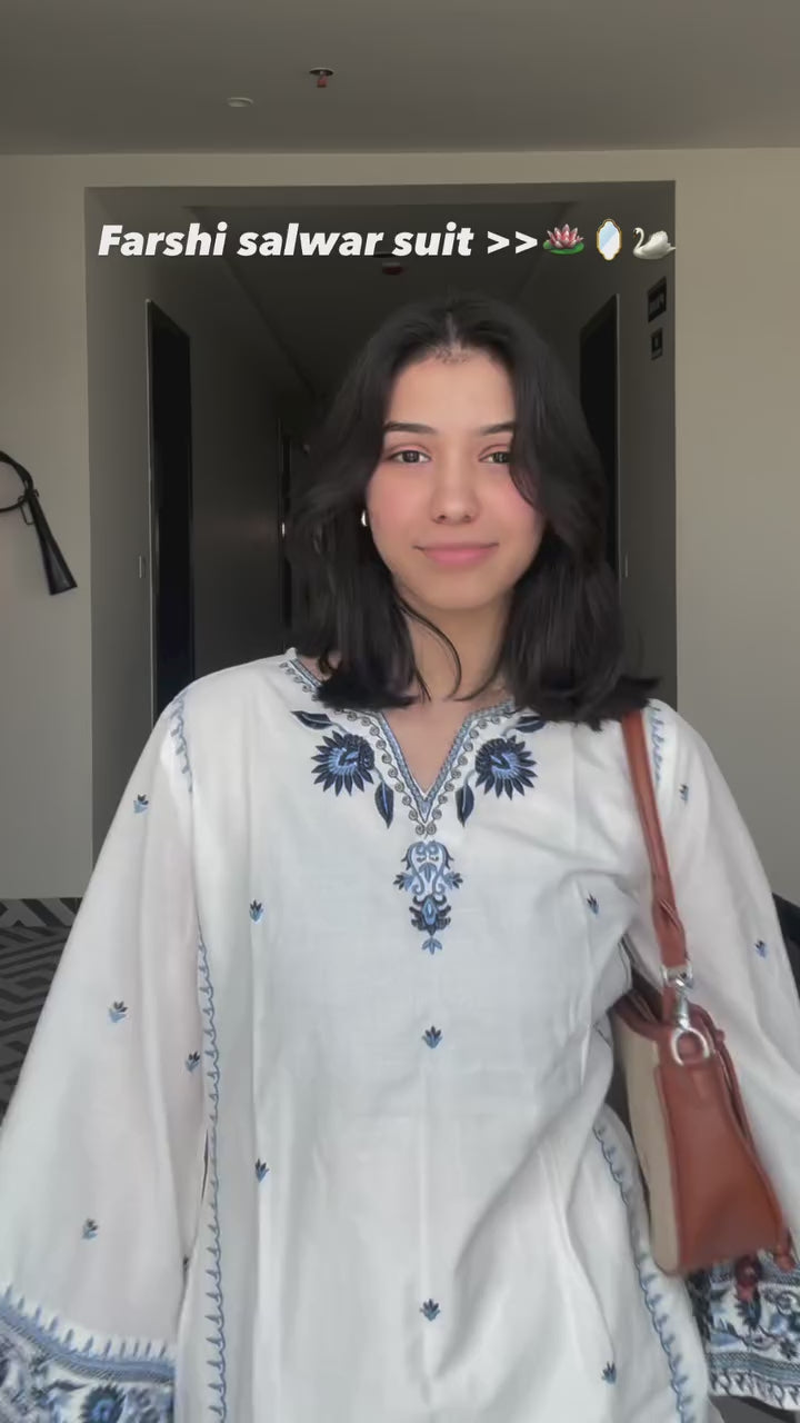 Mira- Elegant Embroidered Kurta – Timeless Grace