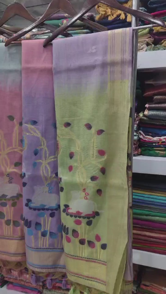 Ruhani -Ethnic motifs woven design saree with woven design border Has zari detail