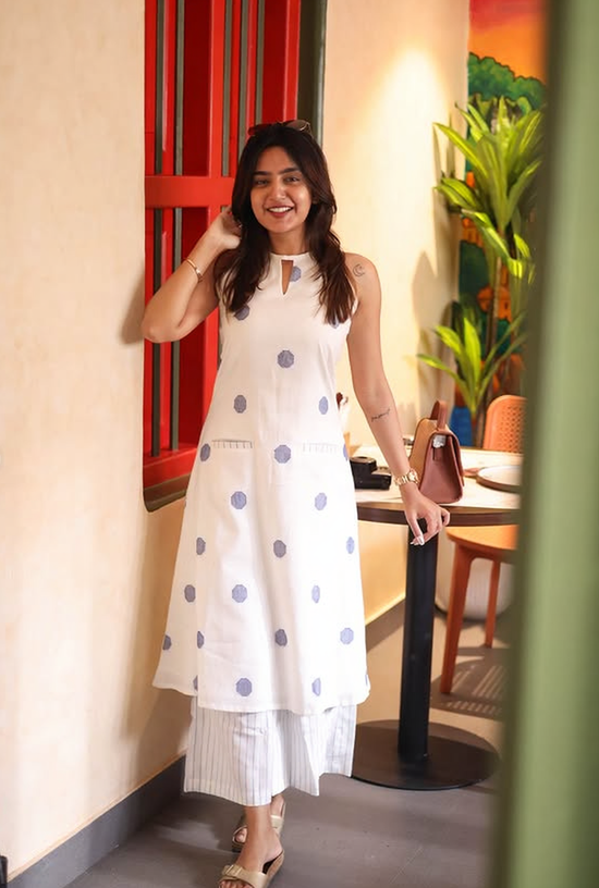 Nayra- Cotton Polka Handloom Meera Set